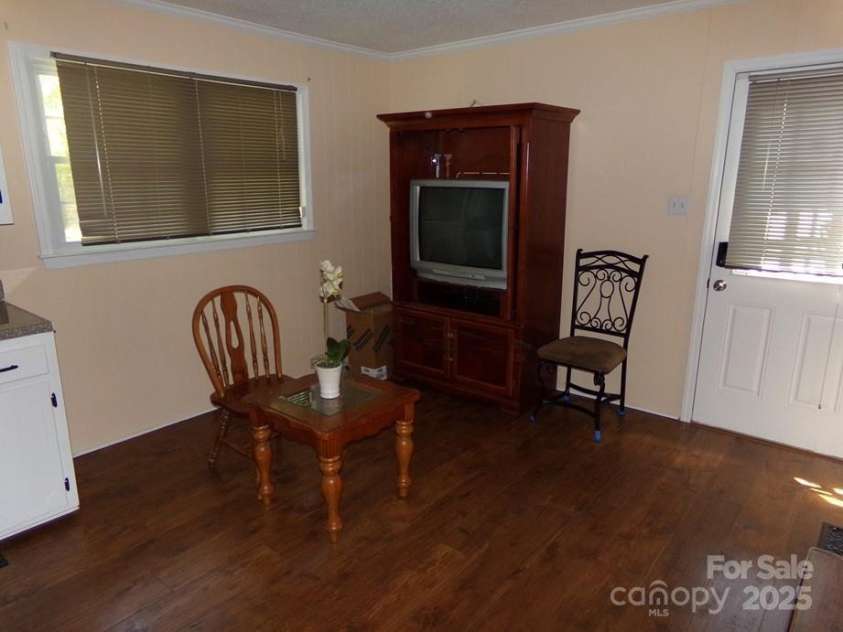 556 Roundtree Circle, Chester, SC 29706.  MLS# CAR4318394, YatesRealty ID 7846. 