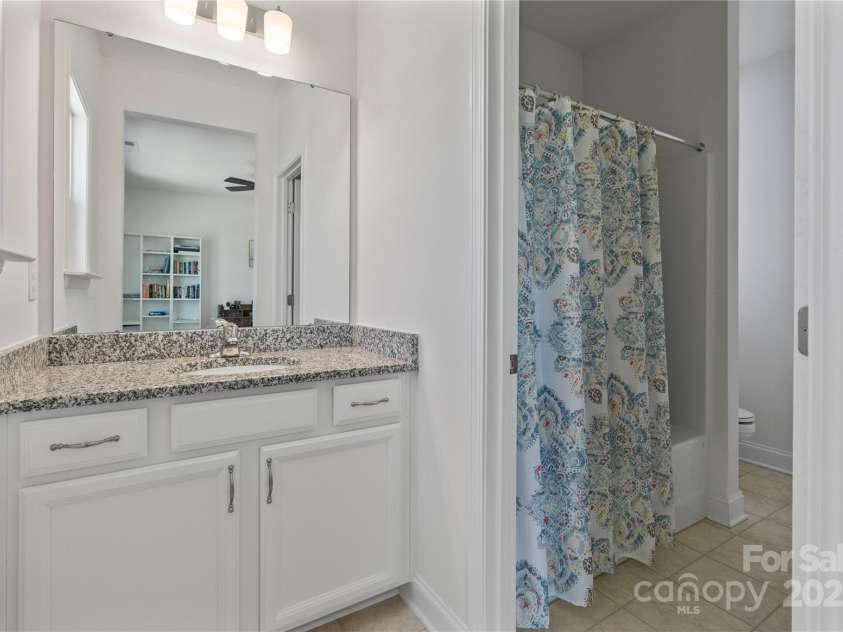 184 Tetcott Street, Mooresville, NC 28115.  MLS# CAR4246979, YatesRealty ID 7848. Jack & Jill Bedroom 3 side