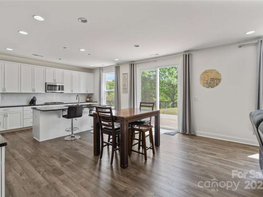 184 Tetcott Street, Mooresville, NC 28115.  MLS# CAR4246979, YatesRealty ID 7848. Open Floor Plan w/ lots of Natural Light