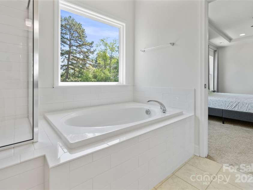 184 Tetcott Street, Mooresville, NC 28115.  MLS# CAR4246979, YatesRealty ID 7848. Primary Bathroom