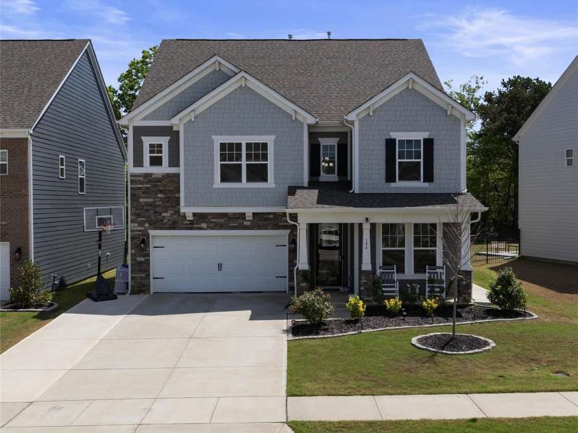 184 Tetcott Street, Mooresville, NC 28115.  MLS# CAR4246979, YatesRealty ID 7848. Welcome Home to 184 Tetcott St