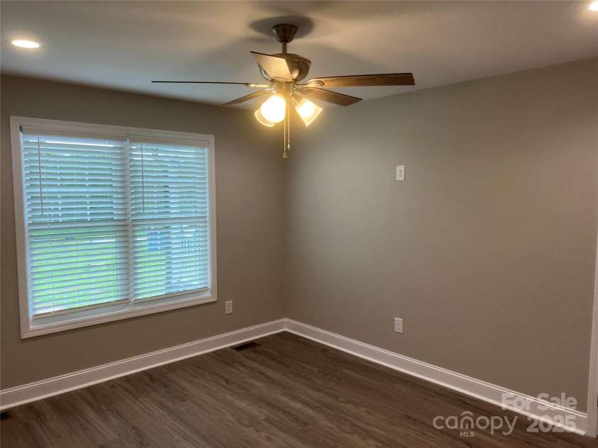 302 Boyd Street, Maiden, NC 28650.  MLS# CAR4291266, YatesRealty ID 7849. Front Bedroom