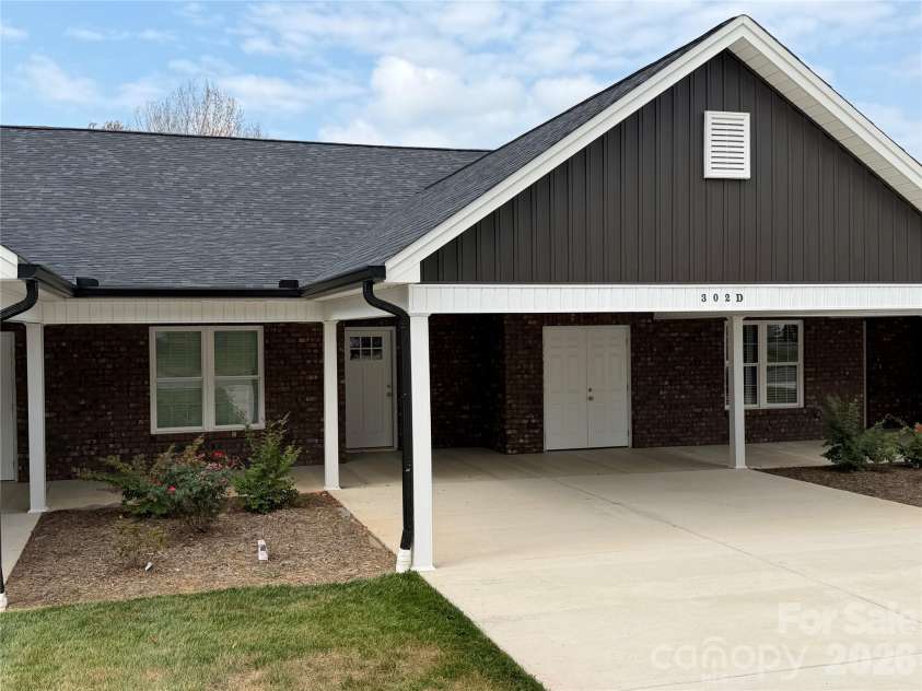 302 Boyd Street, Maiden, NC 28650.  MLS# CAR4399264, YatesRealty ID 7849. Front