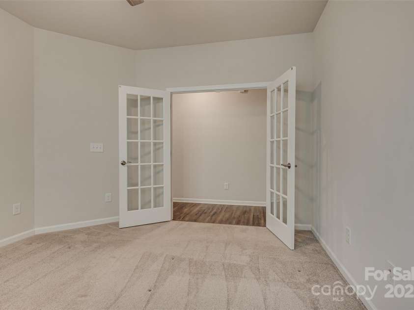 14124 Southbridge Forest Drive, Charlotte, NC 28273.  MLS# CAR4318269, YatesRealty ID 785. 