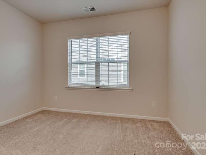 14124 Southbridge Forest Drive, Charlotte, NC 28273.  MLS# CAR4318269, YatesRealty ID 785. 