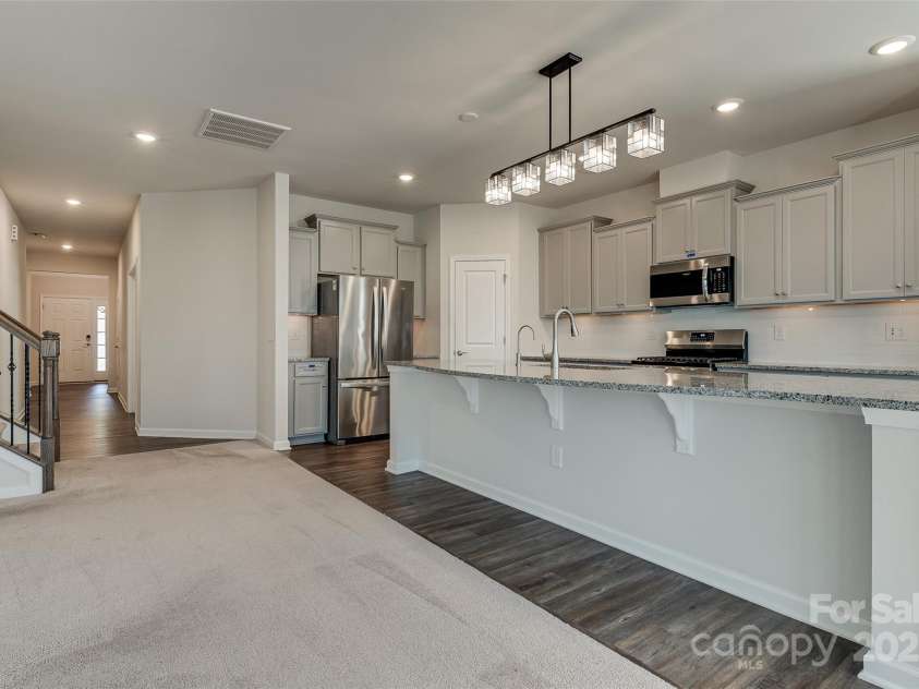 14124 Southbridge Forest Drive, Charlotte, NC 28273.  MLS# CAR4318269, YatesRealty ID 785. 