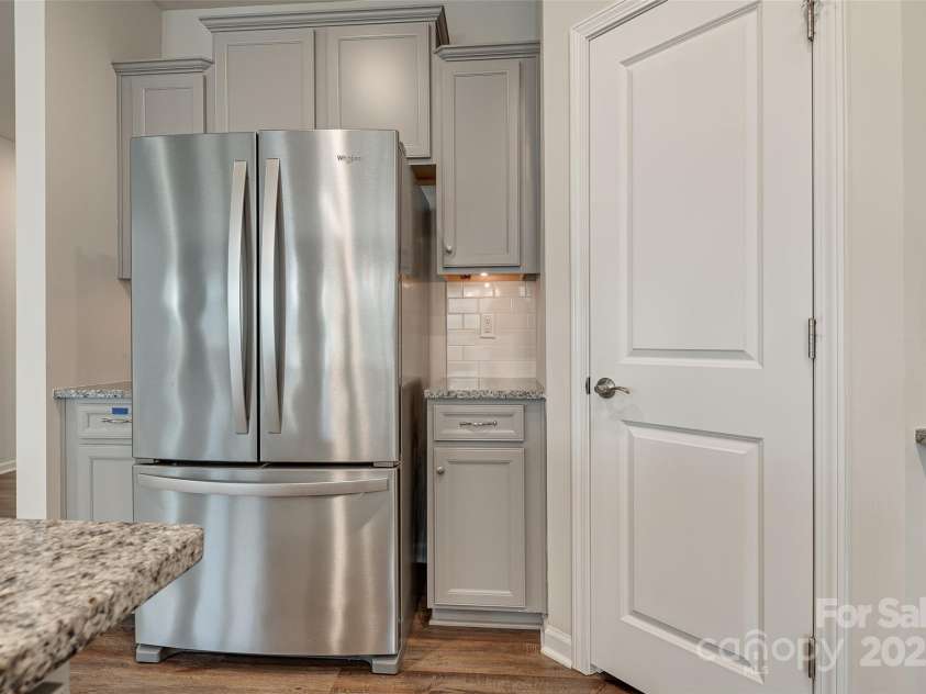 14124 Southbridge Forest Drive, Charlotte, NC 28273.  MLS# CAR4318269, YatesRealty ID 785. 