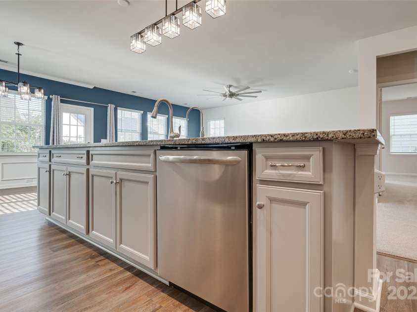 14124 Southbridge Forest Drive, Charlotte, NC 28273.  MLS# CAR4318269, YatesRealty ID 785. 