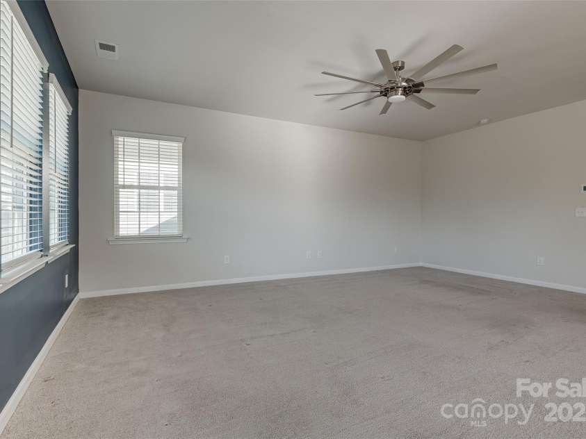 14124 Southbridge Forest Drive, Charlotte, NC 28273.  MLS# CAR4318269, YatesRealty ID 785. 