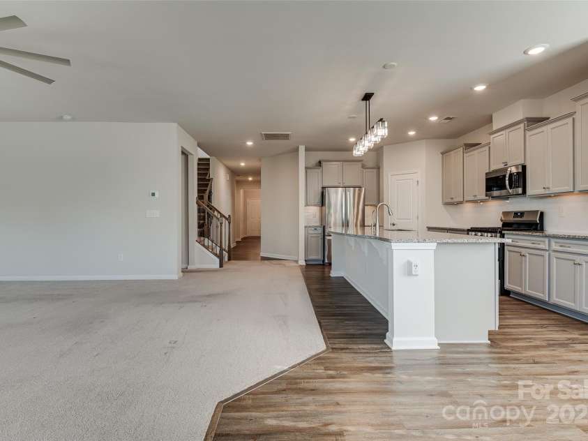 14124 Southbridge Forest Drive, Charlotte, NC 28273.  MLS# CAR4318269, YatesRealty ID 785. 