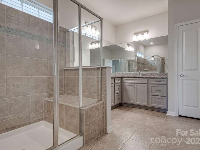 14124 Southbridge Forest Drive, Charlotte, NC 28273.  MLS# CAR4318269, YatesRealty ID 785. 