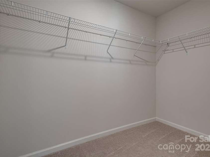 14124 Southbridge Forest Drive, Charlotte, NC 28273.  MLS# CAR4318269, YatesRealty ID 785. 