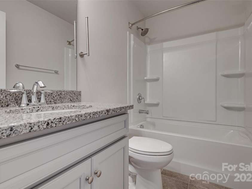 14124 Southbridge Forest Drive, Charlotte, NC 28273.  MLS# CAR4318269, YatesRealty ID 785. 