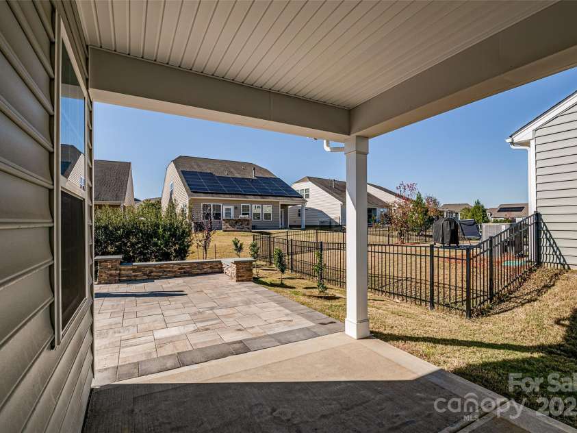 14124 Southbridge Forest Drive, Charlotte, NC 28273.  MLS# CAR4318269, YatesRealty ID 785. 