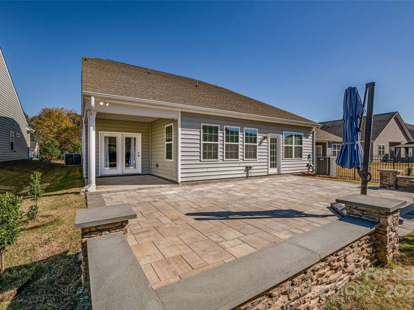 14124 Southbridge Forest Drive, Charlotte, NC 28273.  MLS# CAR4318269, YatesRealty ID 785. 