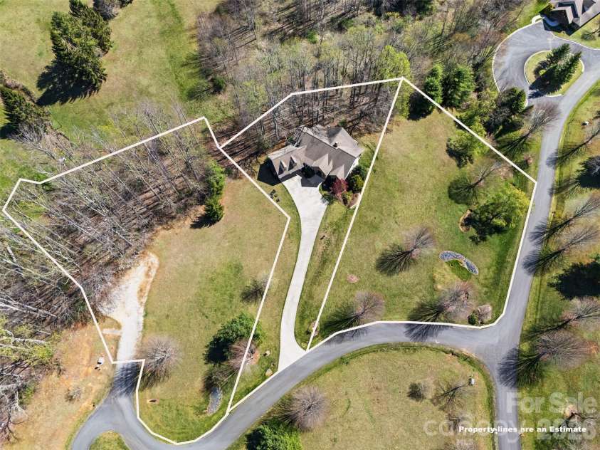 46 N Ridge Lane, Newland, NC 28657.  MLS# CAR4364617, YatesRealty ID 7850. 
