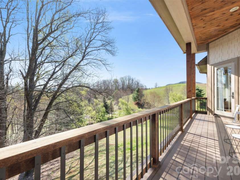 46 N Ridge Lane, Newland, NC 28657.  MLS# CAR4364617, YatesRealty ID 7850. 