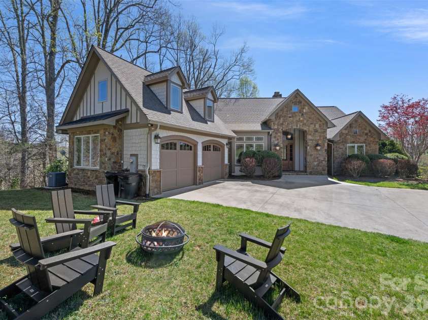 46 N Ridge Lane, Newland, NC 28657.  MLS# CAR4364617, YatesRealty ID 7850. 
