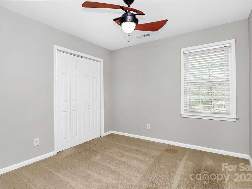 2321 Heathershire Lane, Matthews, NC 28105.  MLS# CAR4221274, YatesRealty ID 7851. 