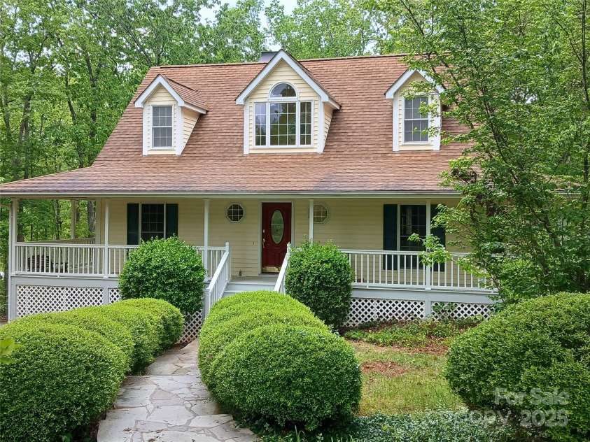 201 Wildberry Lane, Tryon, NC 28782.  MLS# CAR4249673, YatesRealty ID 7852. 