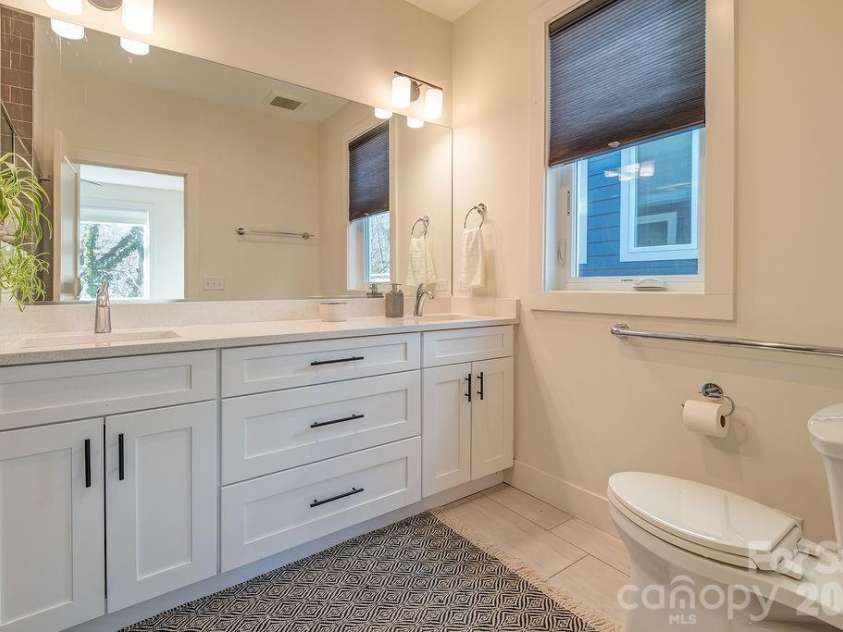 21 Orrinel Way, Asheville, NC 28806.  MLS# CAR4333114, YatesRealty ID 7852. 