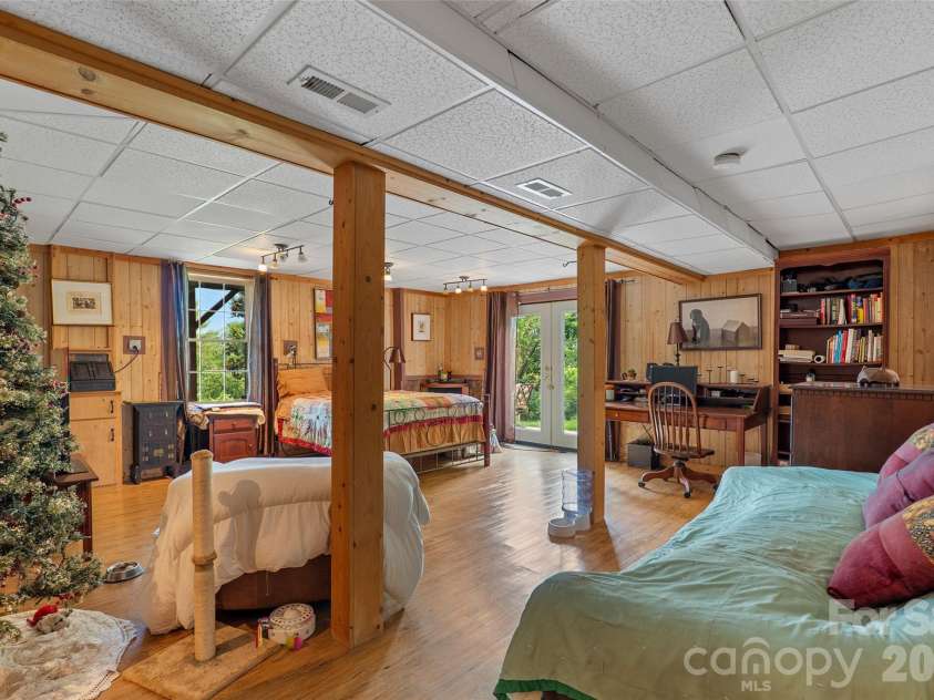 15 Willow Knolls Drive, Weaverville, NC 28787.  MLS# CAR4281968, YatesRealty ID 7854. 