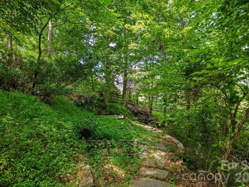 15 Willow Knolls Drive, Weaverville, NC 28787.  MLS# CAR4281968, YatesRealty ID 7854. 