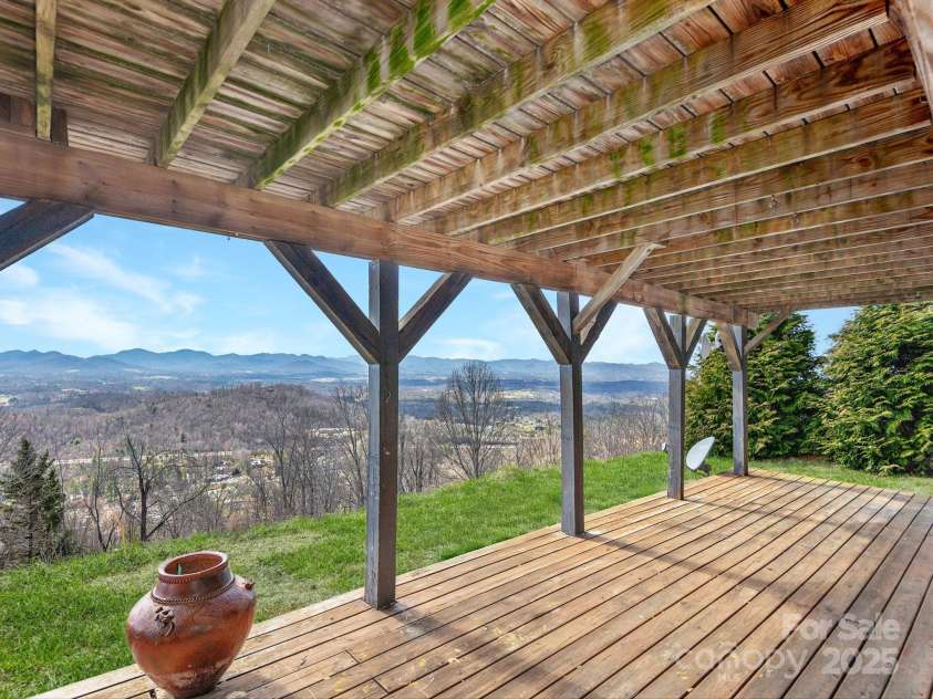 21 Carolina Sunset Pass, Asheville, NC 28804.  MLS# CAR4238184, YatesRealty ID 7854. Views from downstairs