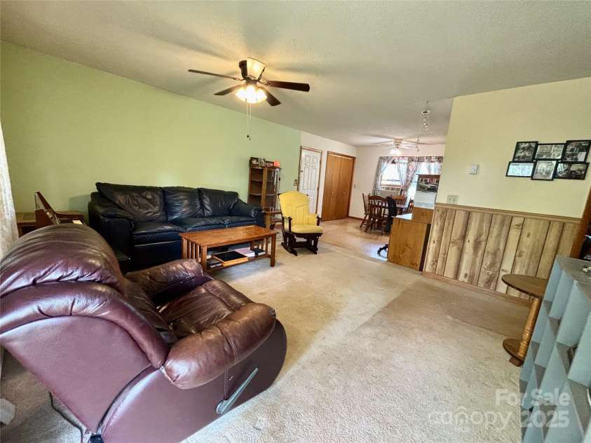 138 Friendship Drive, Ellenboro, NC 28040.  MLS# CAR4243904, YatesRealty ID 7855. 