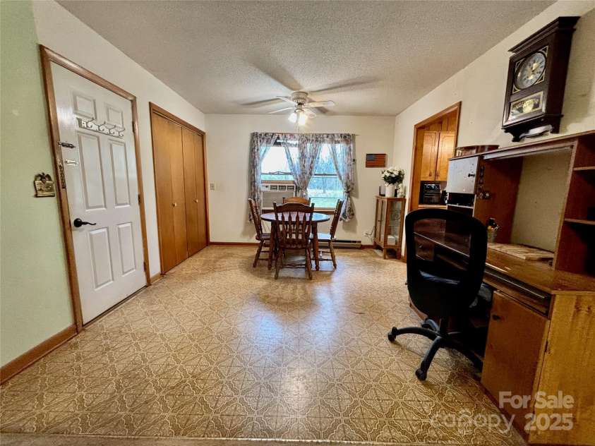 138 Friendship Drive, Ellenboro, NC 28040.  MLS# CAR4243904, YatesRealty ID 7855. 