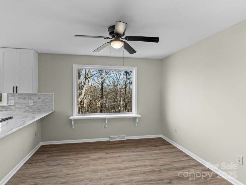 188 Mary Circle, Concord, NC 28025.  MLS# CAR4214632, YatesRealty ID 7856. 