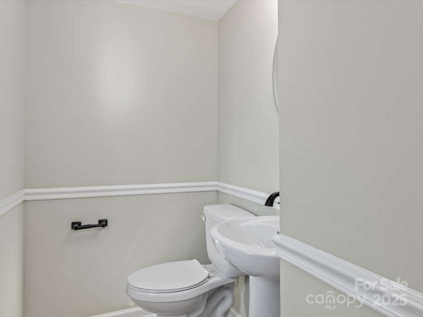 188 Mary Circle, Concord, NC 28025.  MLS# CAR4214632, YatesRealty ID 7856. 