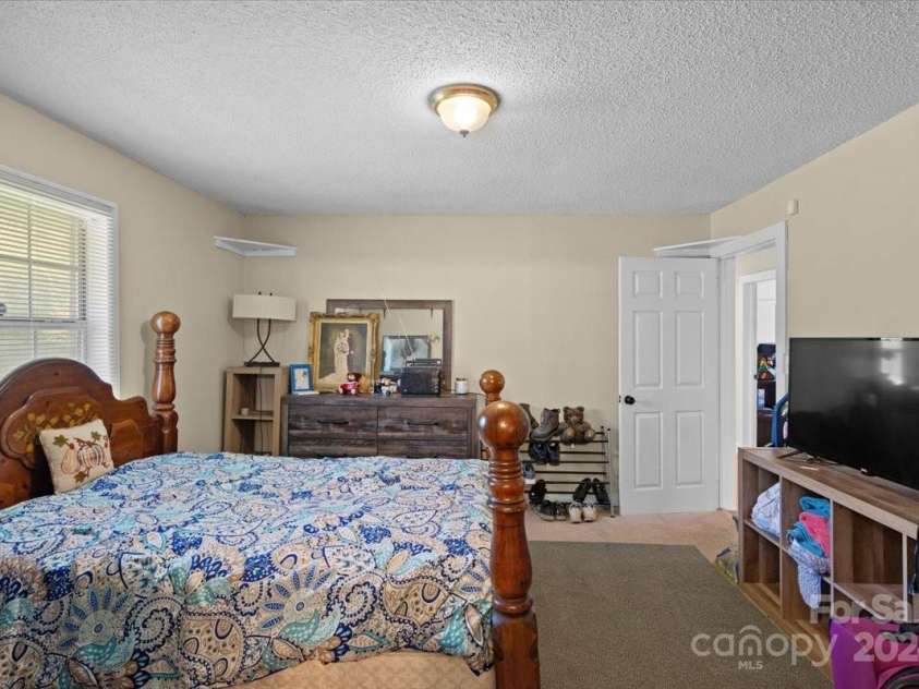 2110 Greenbriar Road, Statesville, NC 28625.  MLS# CAR4172062, YatesRealty ID 7857. 