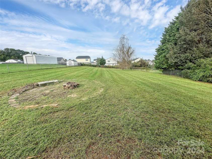 330 Crocker Road, Kings Mountain, NC 28086.  MLS# CAR4183695, YatesRealty ID 7858. 