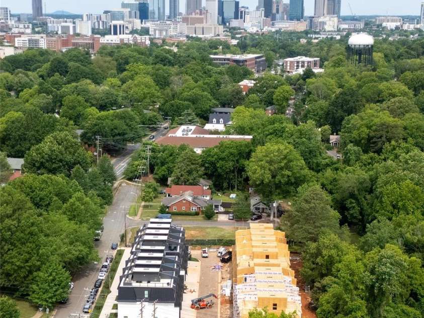 2508 Park Rose Lane, Charlotte, NC 28204.  MLS# CAR4241360, YatesRealty ID 7861. 
