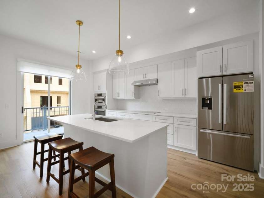 2508 Park Rose Lane, Charlotte, NC 28204.  MLS# CAR4241360, YatesRealty ID 7861. Kitchen