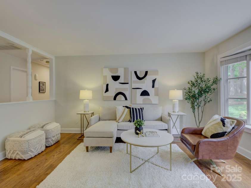 5601 Londonderry Road, Charlotte, NC 28210.  MLS# CAR4247091, YatesRealty ID 7862. Welcome to 5601 Londonderry Road