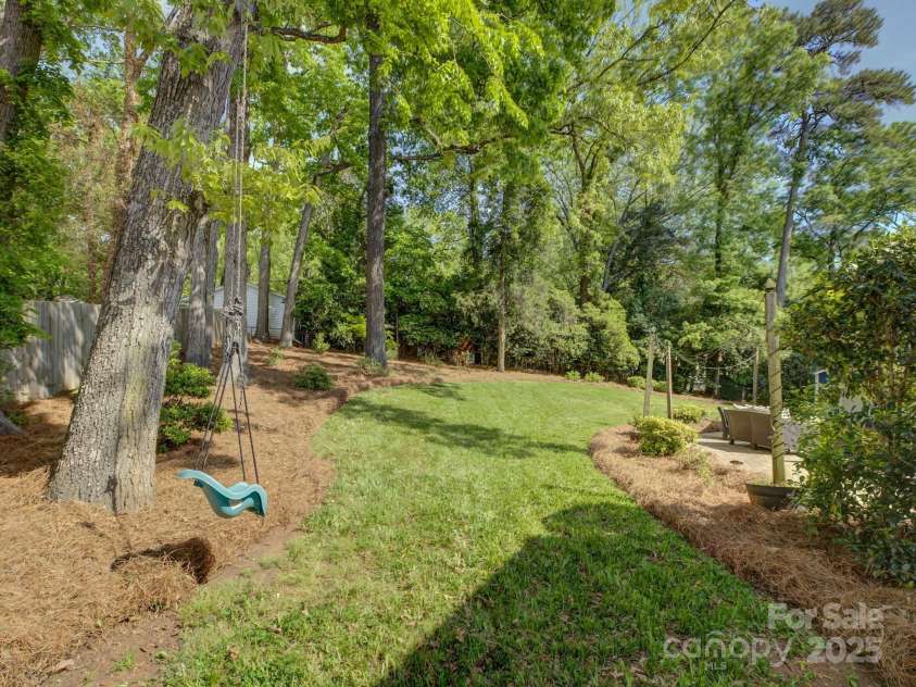 5601 Londonderry Road, Charlotte, NC 28210.  MLS# CAR4247091, YatesRealty ID 7862. Welcome to 5601 Londonderry Road