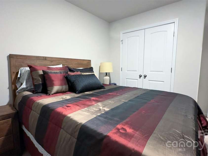 1401 Nia Road, Charlotte, NC 28215.  MLS# CAR4210174, YatesRealty ID 7864. 