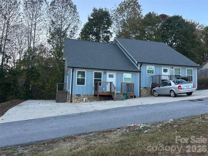 17 Meredith Lane, Marion, NC 28752.  MLS# CAR4249999, YatesRealty ID 7864. 