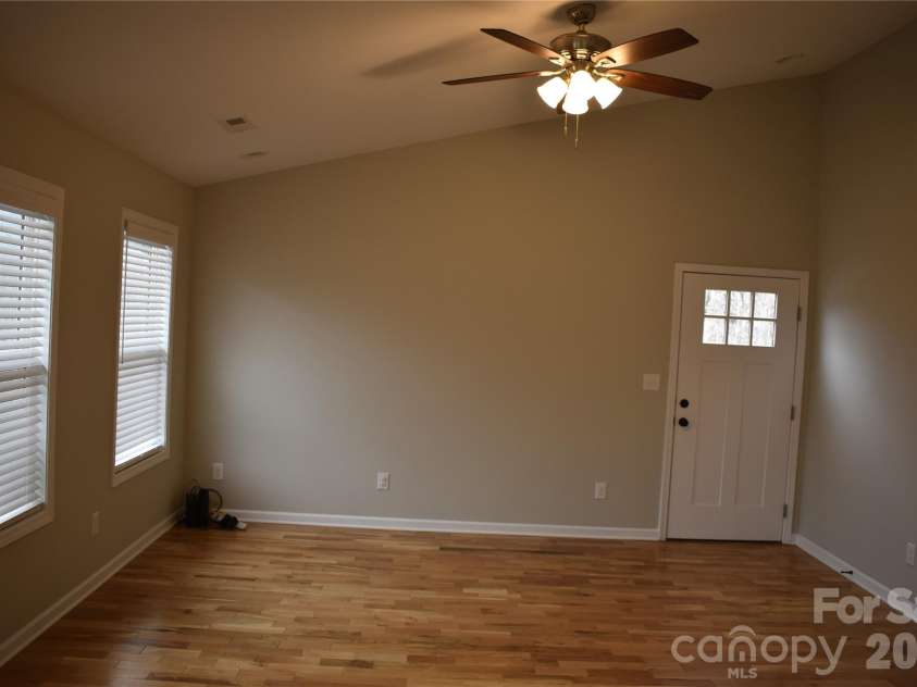 17 Meredith Lane, Marion, NC 28752.  MLS# CAR4249999, YatesRealty ID 7864. 