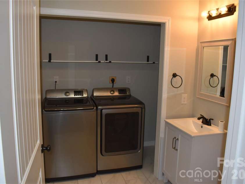 17 Meredith Lane, Marion, NC 28752.  MLS# CAR4249999, YatesRealty ID 7864. 