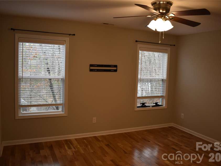 17 Meredith Lane, Marion, NC 28752.  MLS# CAR4249999, YatesRealty ID 7864. 