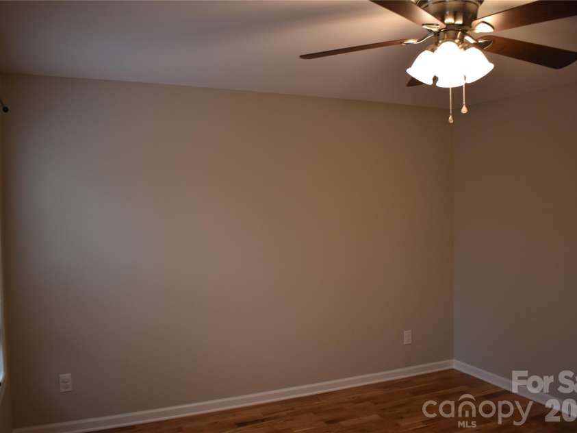 17 Meredith Lane, Marion, NC 28752.  MLS# CAR4249999, YatesRealty ID 7864. 