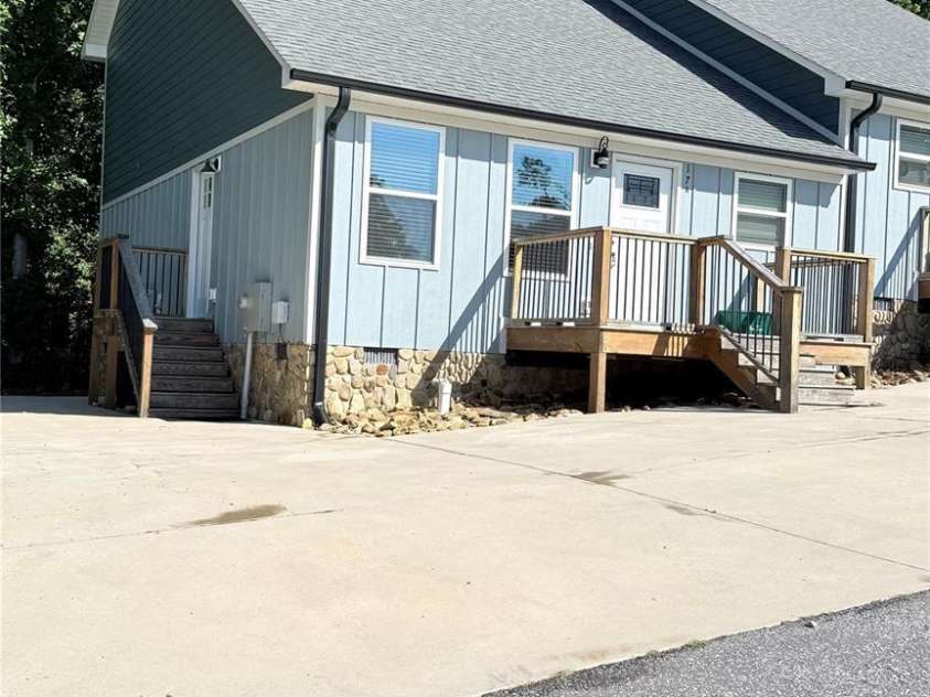 17 Meredith Lane, Marion, NC 28752.  MLS# CAR4249999, YatesRealty ID 7864. 