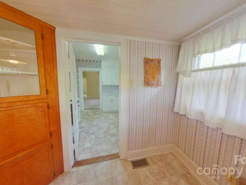 224 McClain Street, York, SC 29745.  MLS# CAR4242431, YatesRealty ID 7865. Rear keeping Room