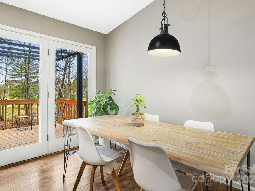 101 Timberleaf Court, Fletcher, NC 28732.  MLS# CAR4230546, YatesRealty ID 7866. 