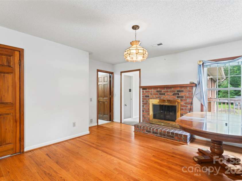320 Forest Park Drive, Denton, NC 27239.  MLS# CAR4292662, YatesRealty ID 7866. 
