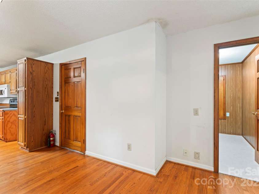 320 Forest Park Drive, Denton, NC 27239.  MLS# CAR4292662, YatesRealty ID 7866. 