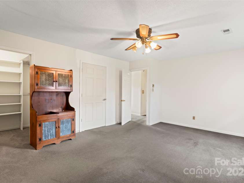 320 Forest Park Drive, Denton, NC 27239.  MLS# CAR4292662, YatesRealty ID 7866. 